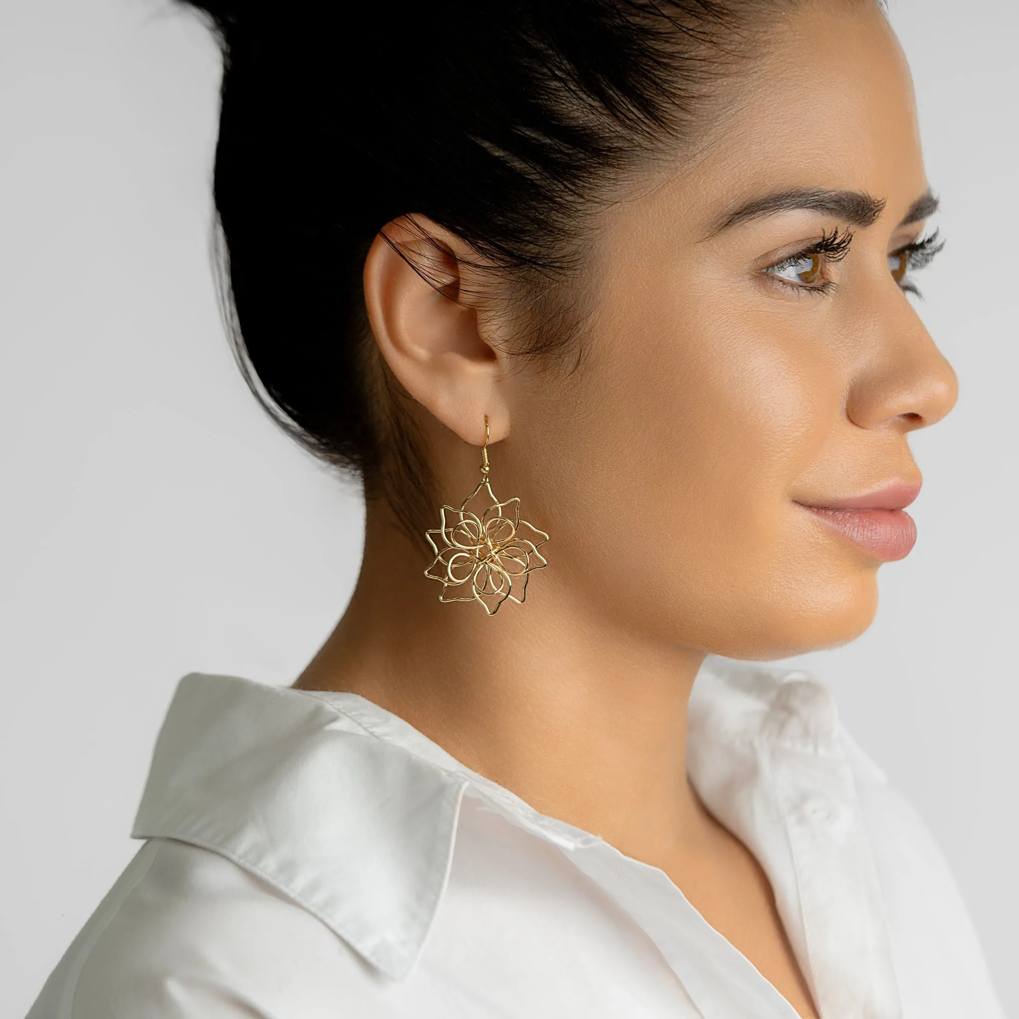 14k Gold Plated Wire Flower Earrings