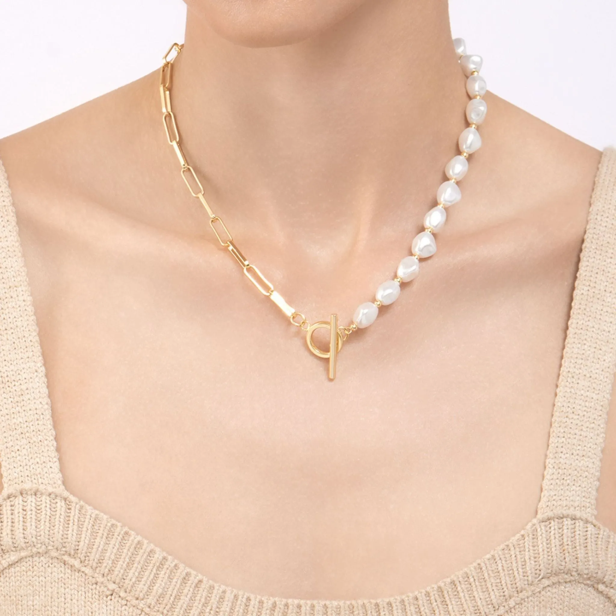 Adornia Pearl and Paper Clip Chain Toggle Necklace gold