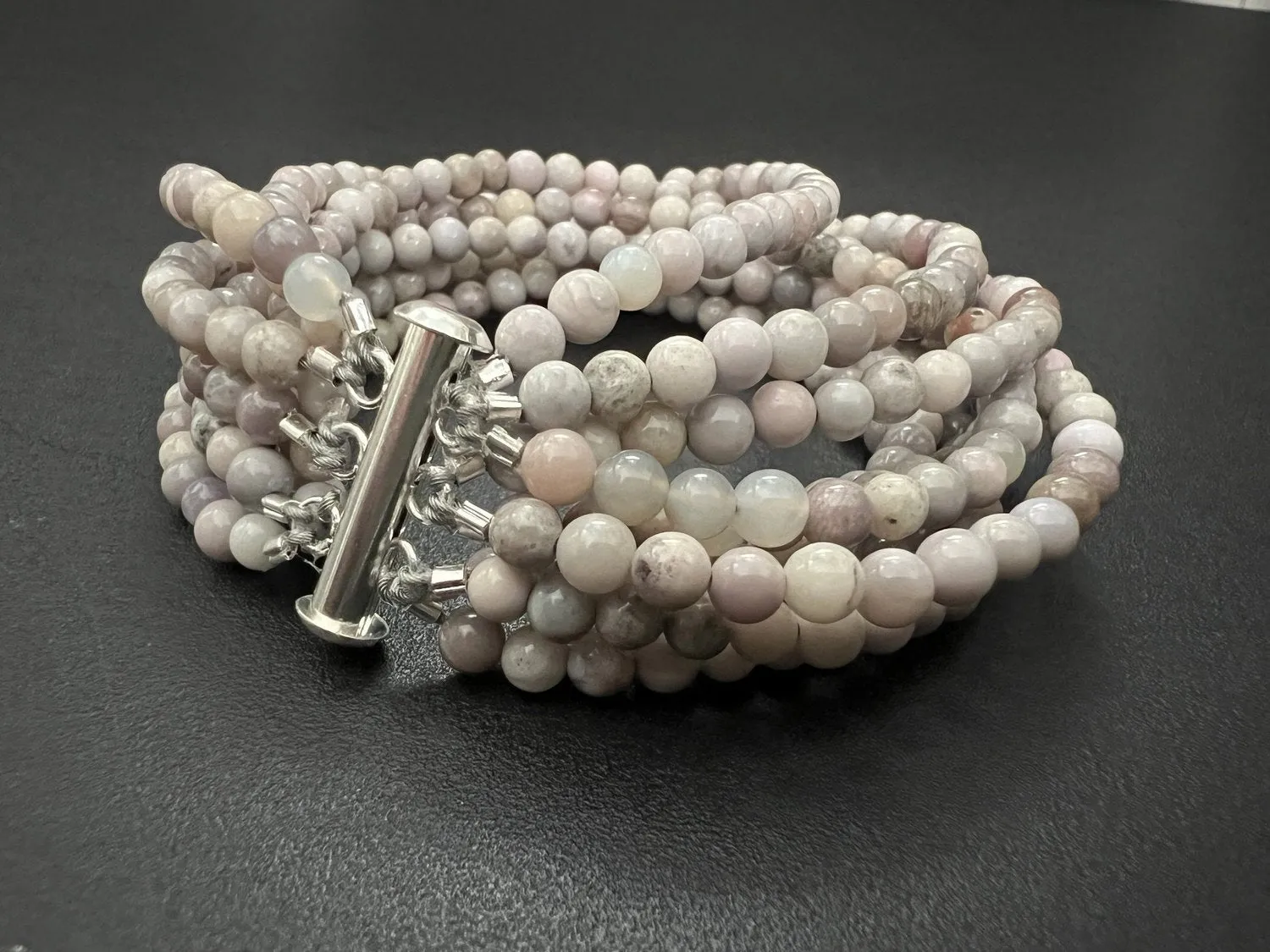 ANN LIGHTFOOT - NINE STRAND SAKURA AGATE CUFF