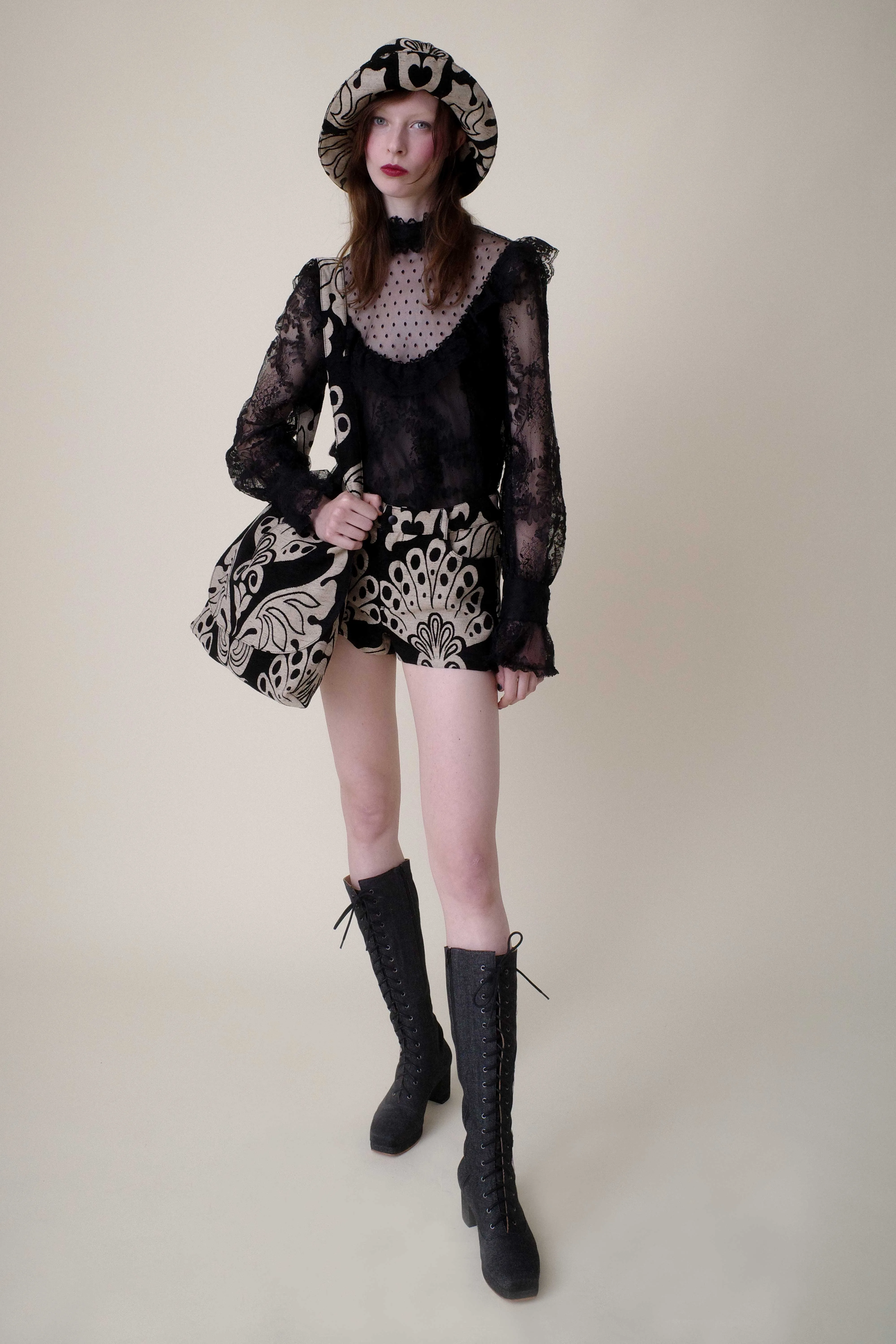 Beardsley Tapestry Shorts Annasui