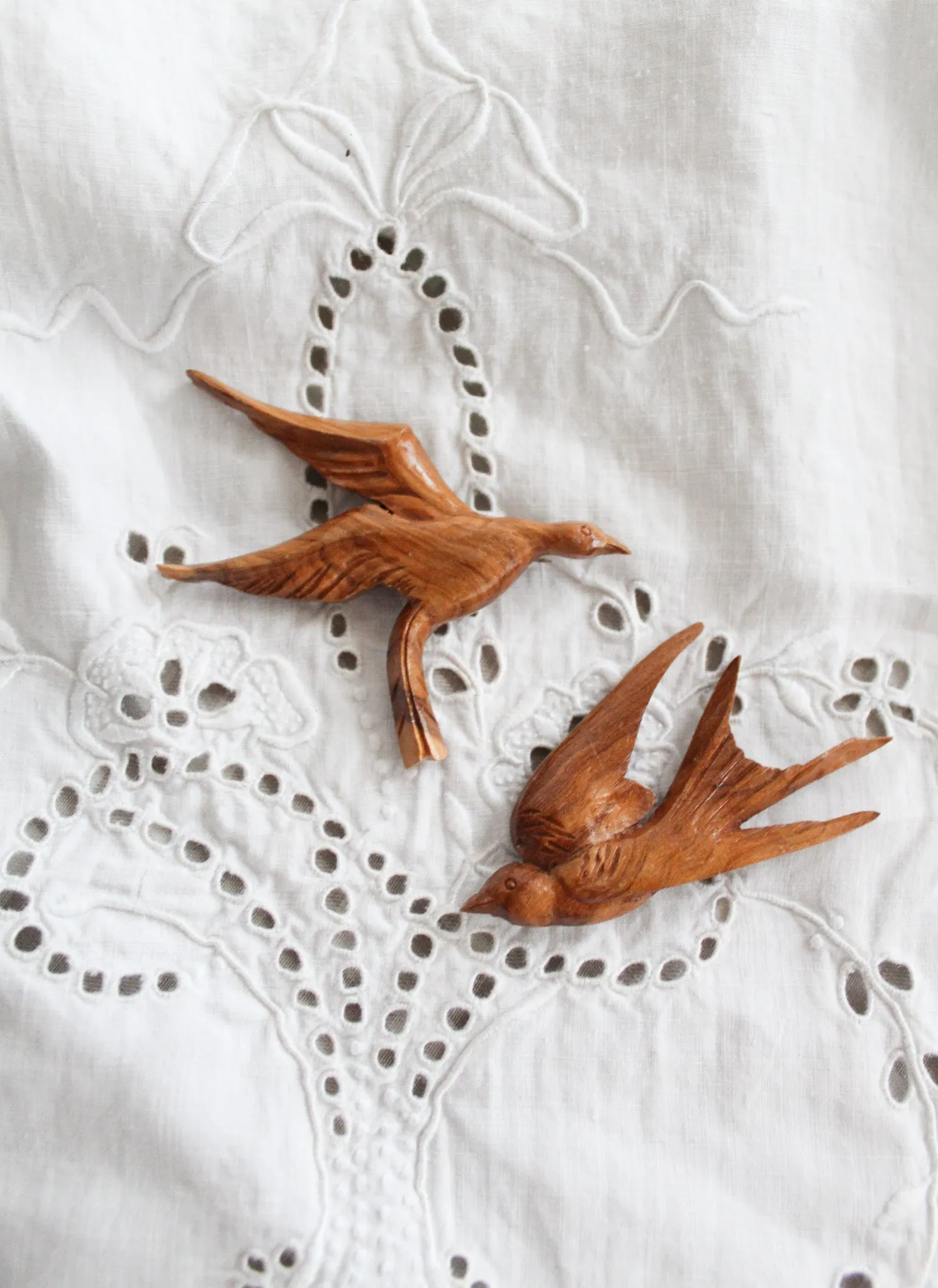 birds in flight pair of brooches 1919 Vintage