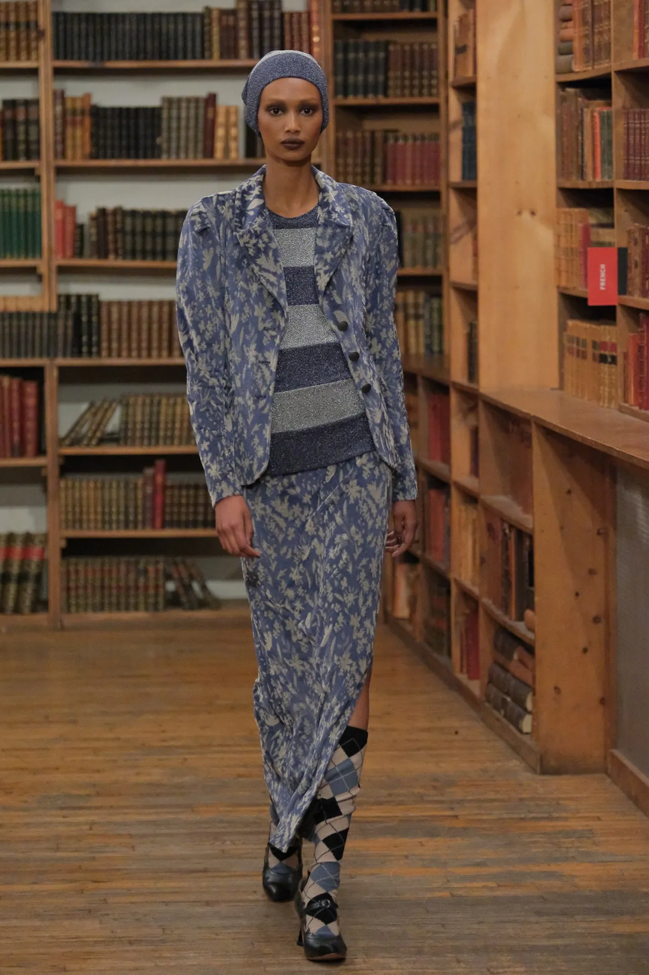 Bluebell Velour Maxi Skirt with Slit Annasui