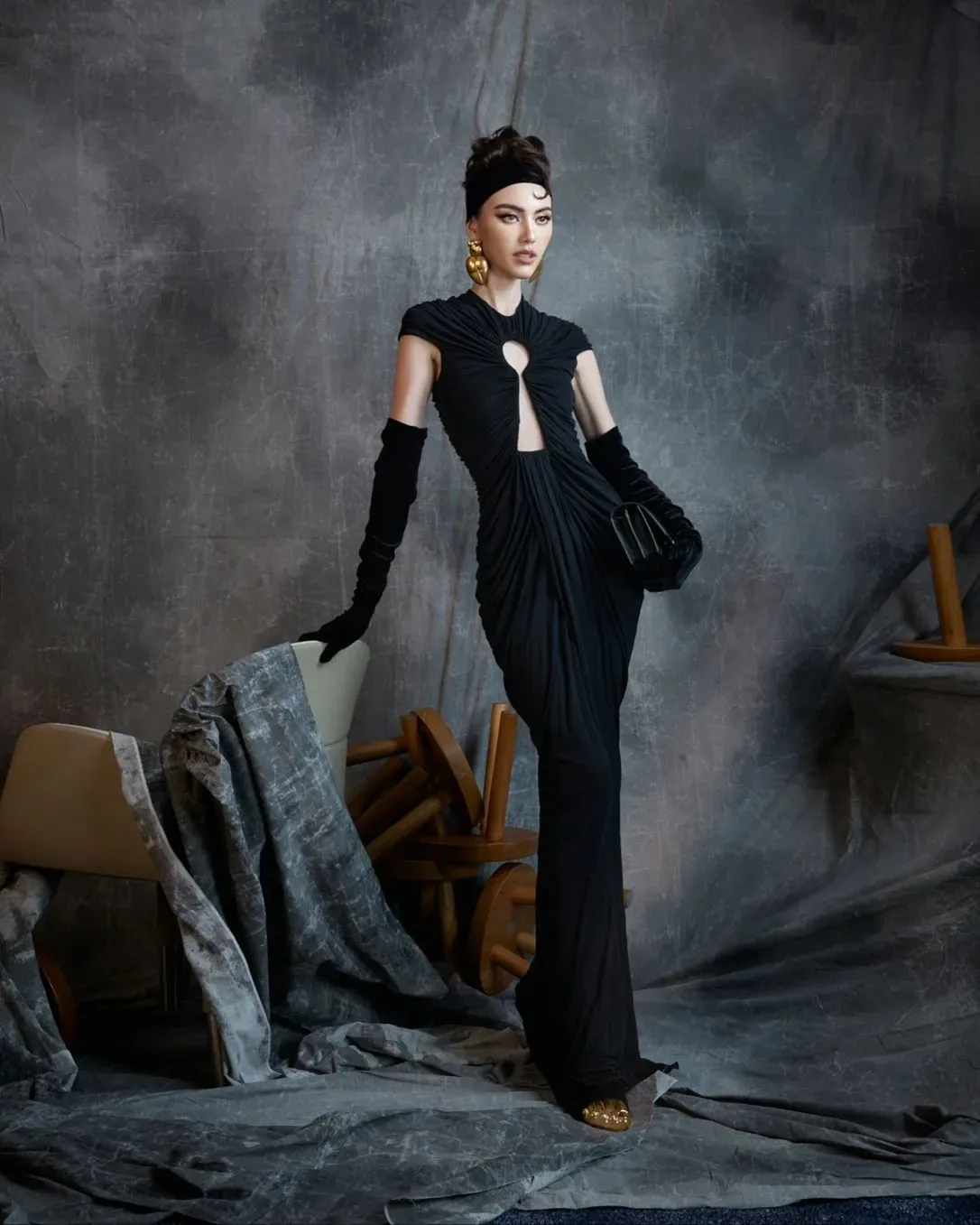 BRIANNA DRAPED KEYHOLE BODYCON GOWN IN BLACK Gloria Lanvin