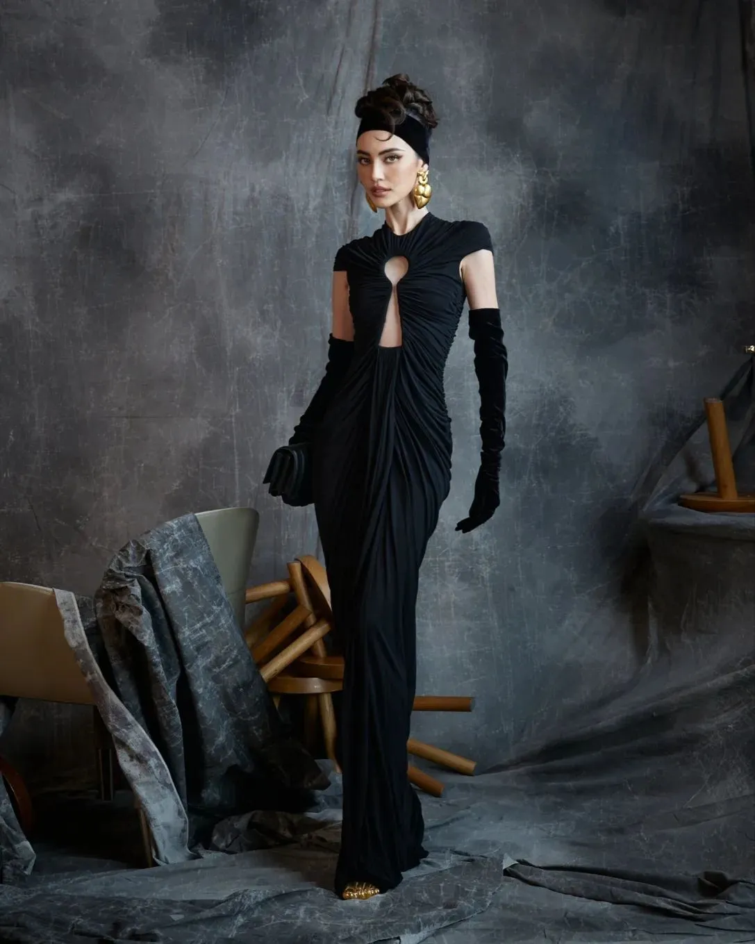 BRIANNA DRAPED KEYHOLE BODYCON GOWN IN BLACK Gloria Lanvin