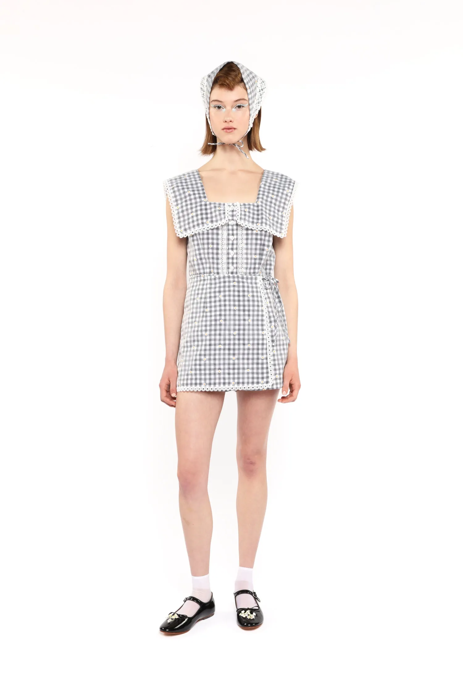 Daisy Embroidery on Gingham Tie Romper Annasui