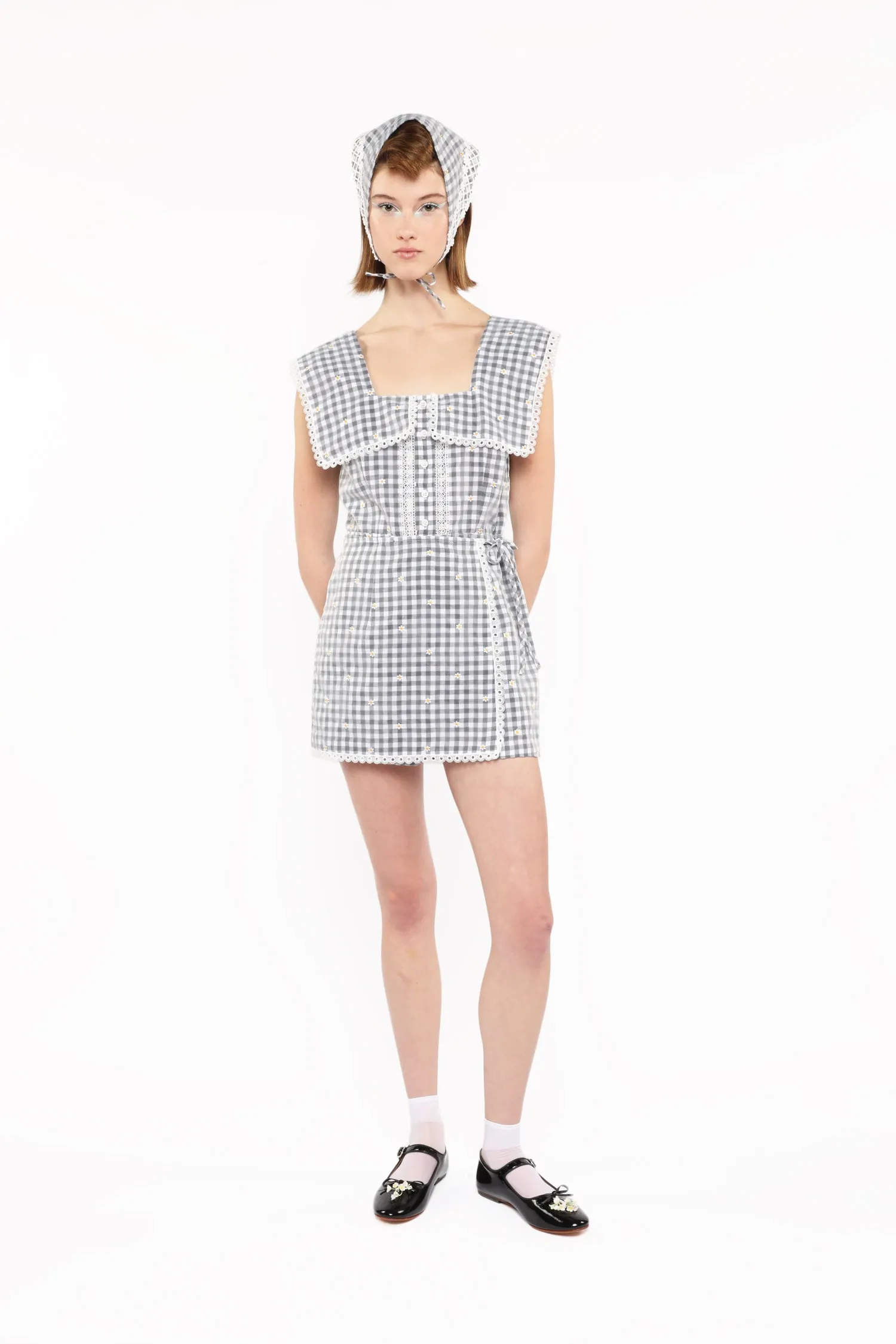 Daisy Embroidery on Gingham Tie Romper Annasui