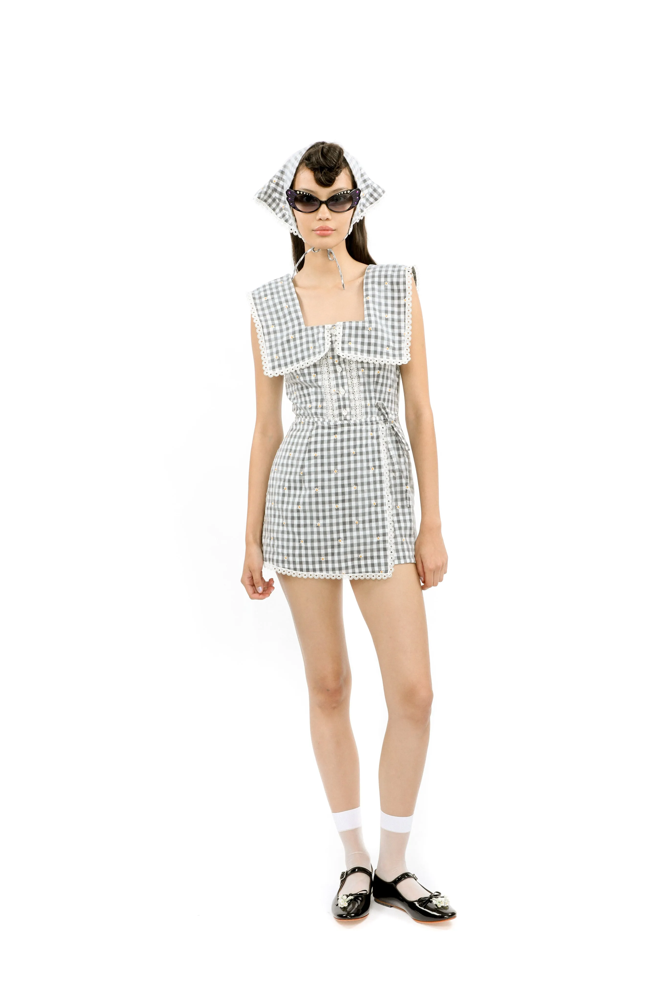 Daisy Embroidery on Gingham Tie Romper Annasui