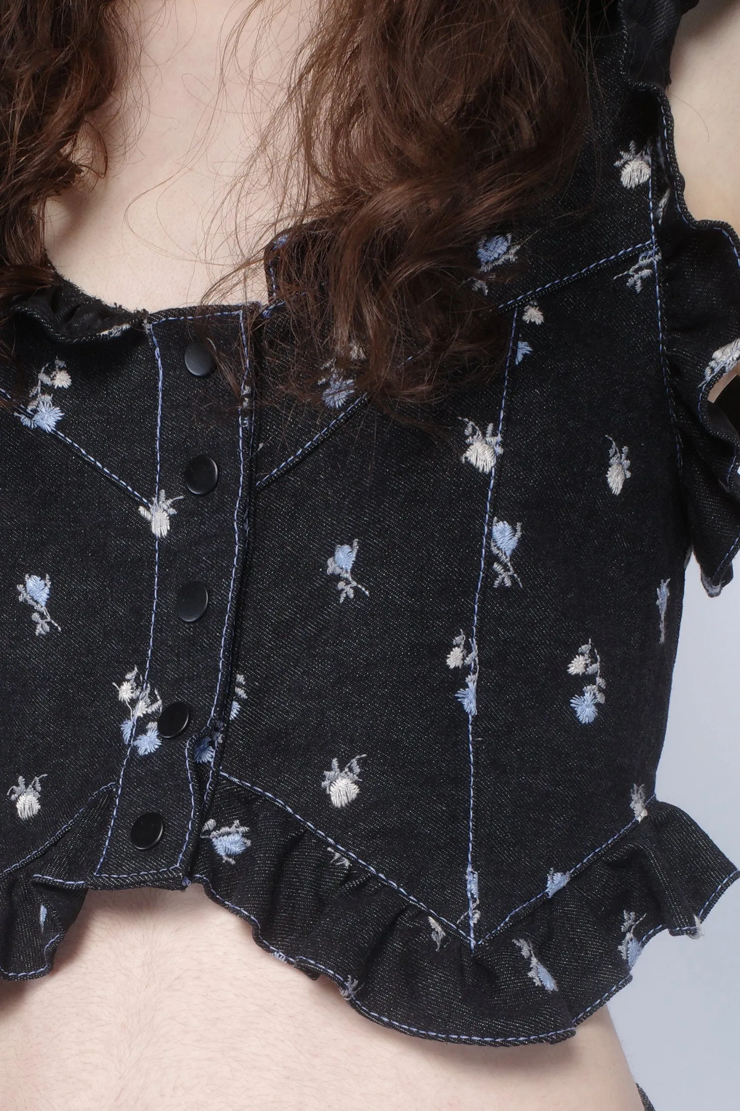 Denim Embroidered Roses Cropped Vest Annasui