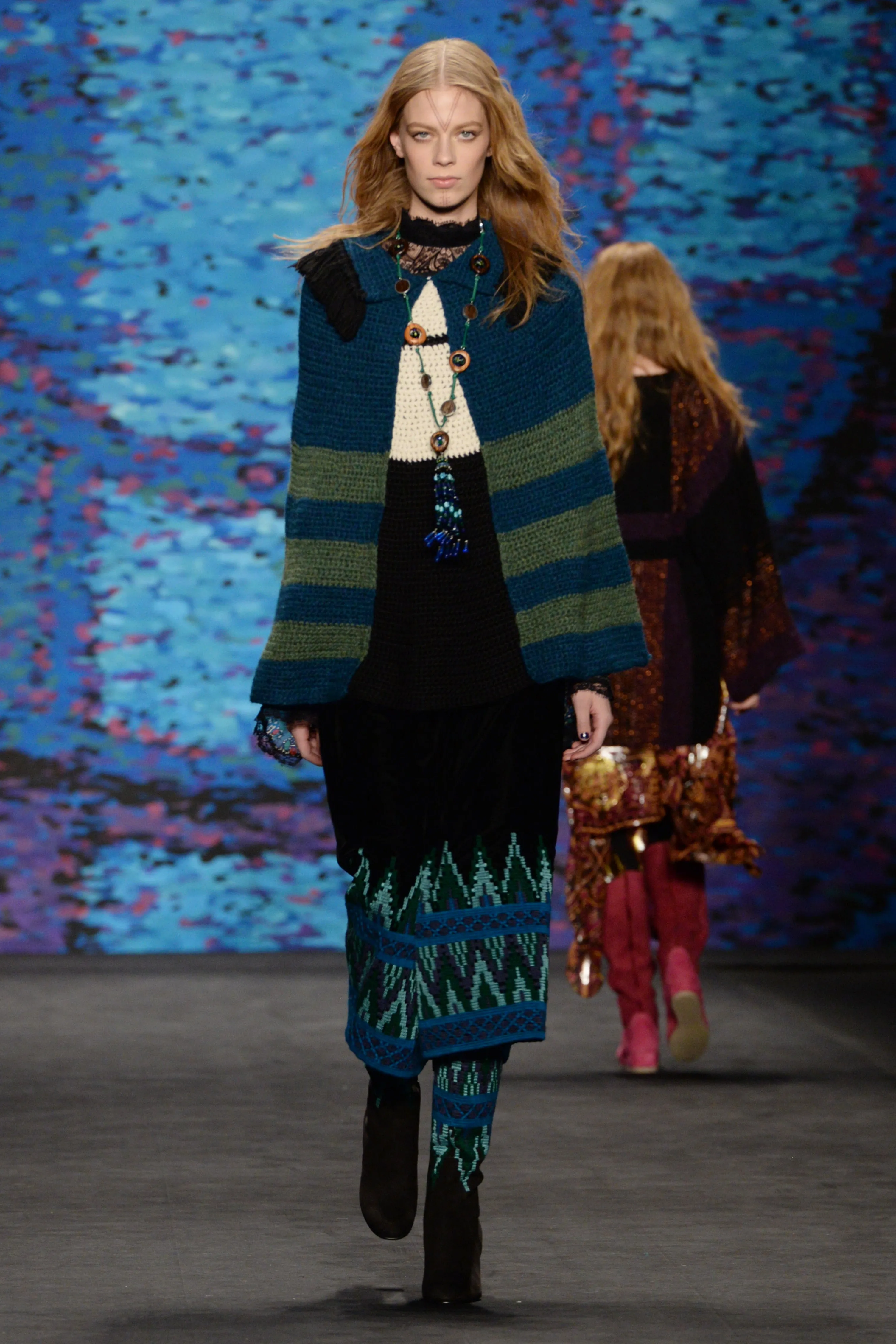 Fall 15 Tassle Necklace Look 40 Annasui