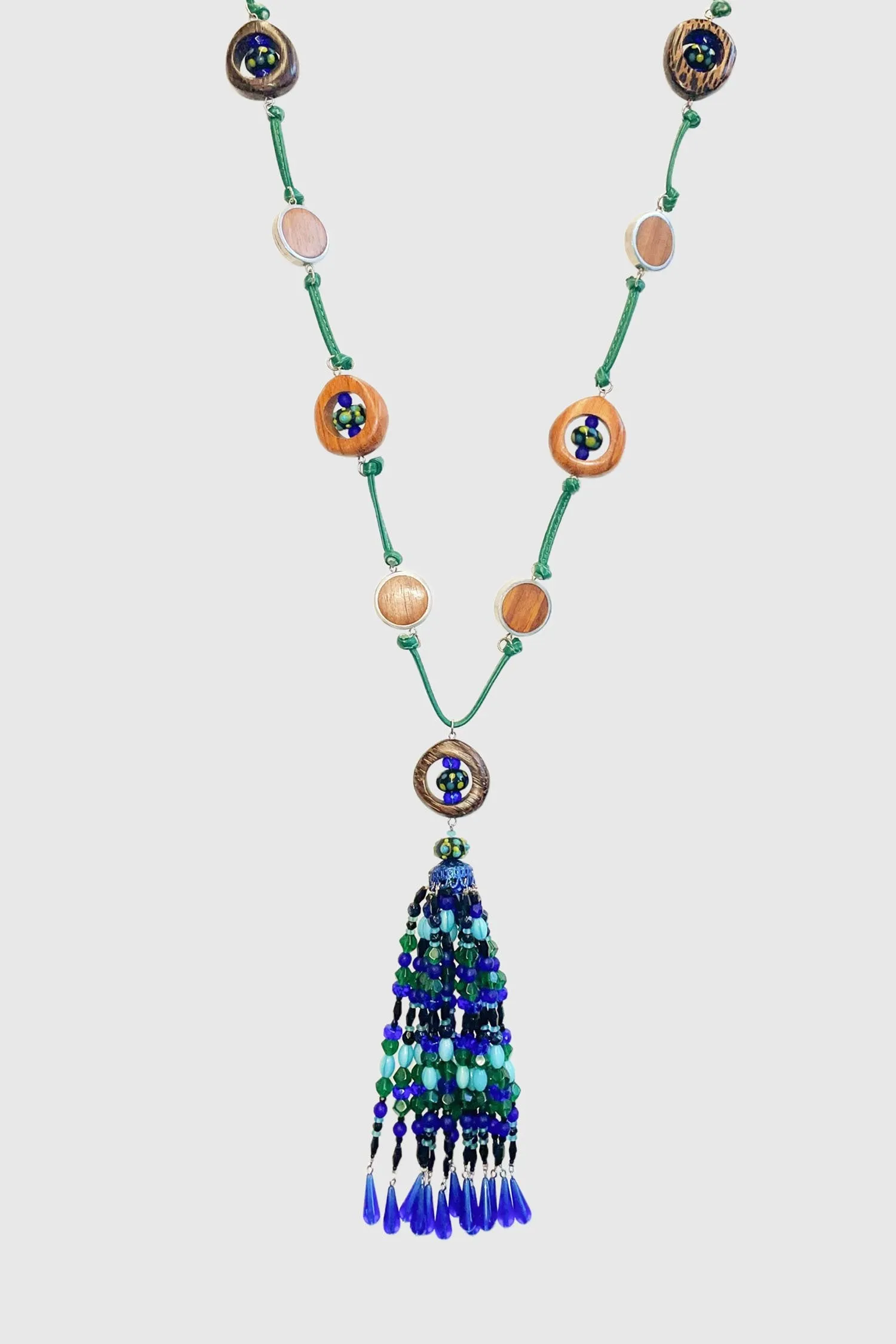 Fall 15 Tassle Necklace Look 40 Annasui