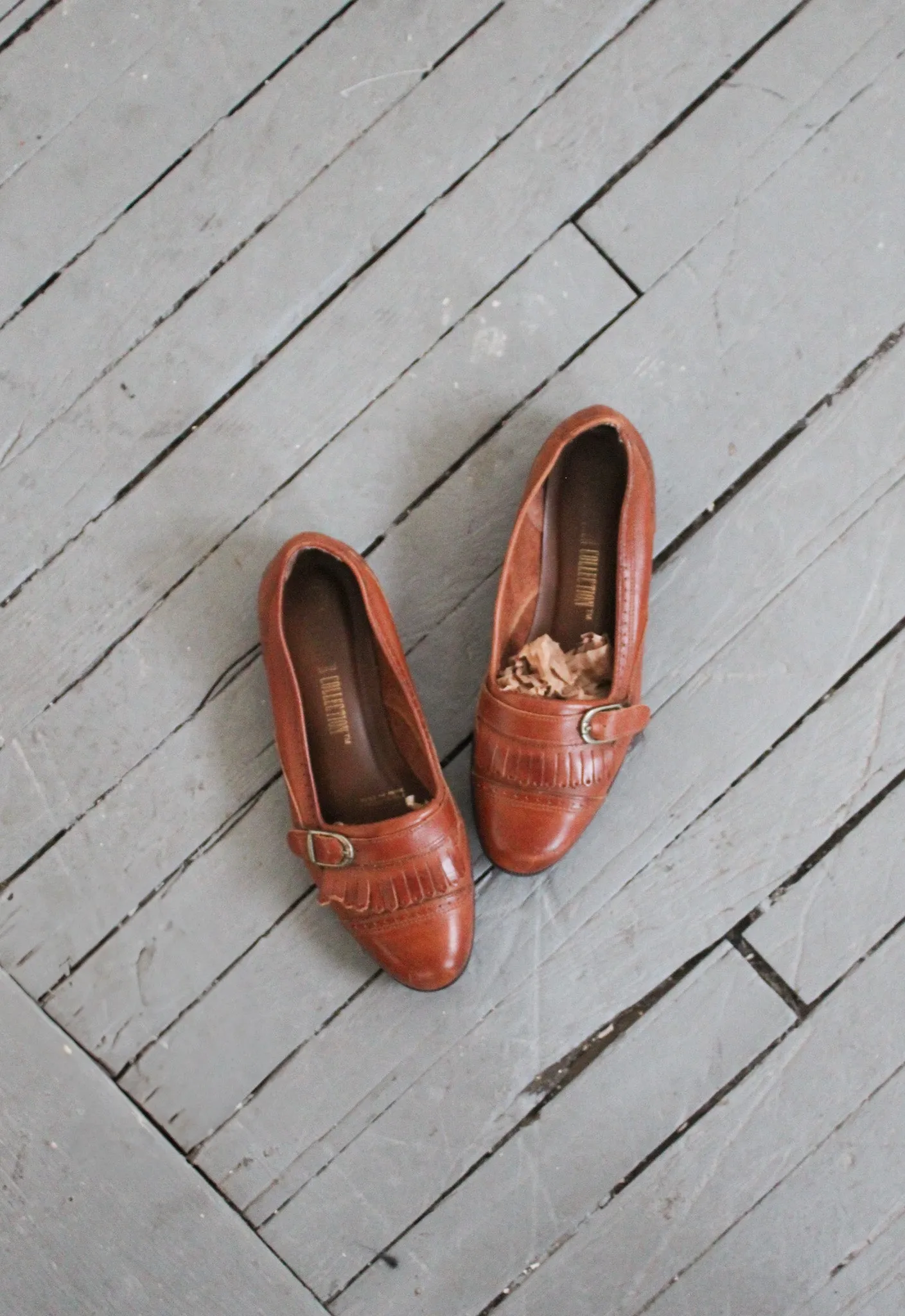 honey leather loafers size 6 1/2 1919 Vintage