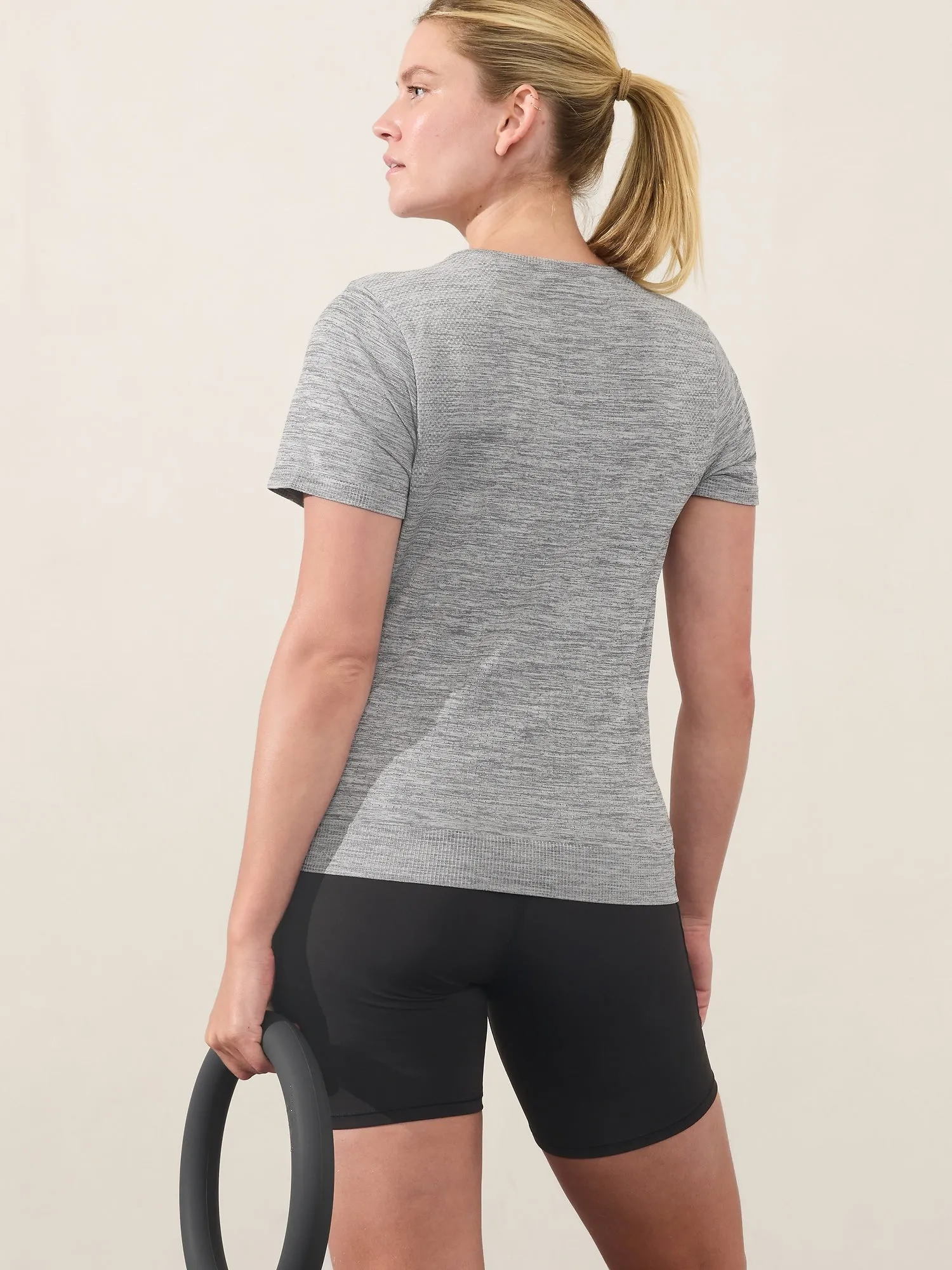 In Motion Seamless Heather Tee Ayhleta