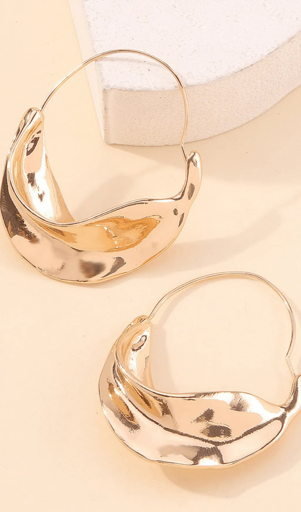 Irregular leaf earrings Gloria Lanvin