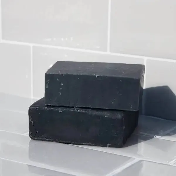 KITSCH - CHARCOAL DETOXIFYING BODY WASH BAR