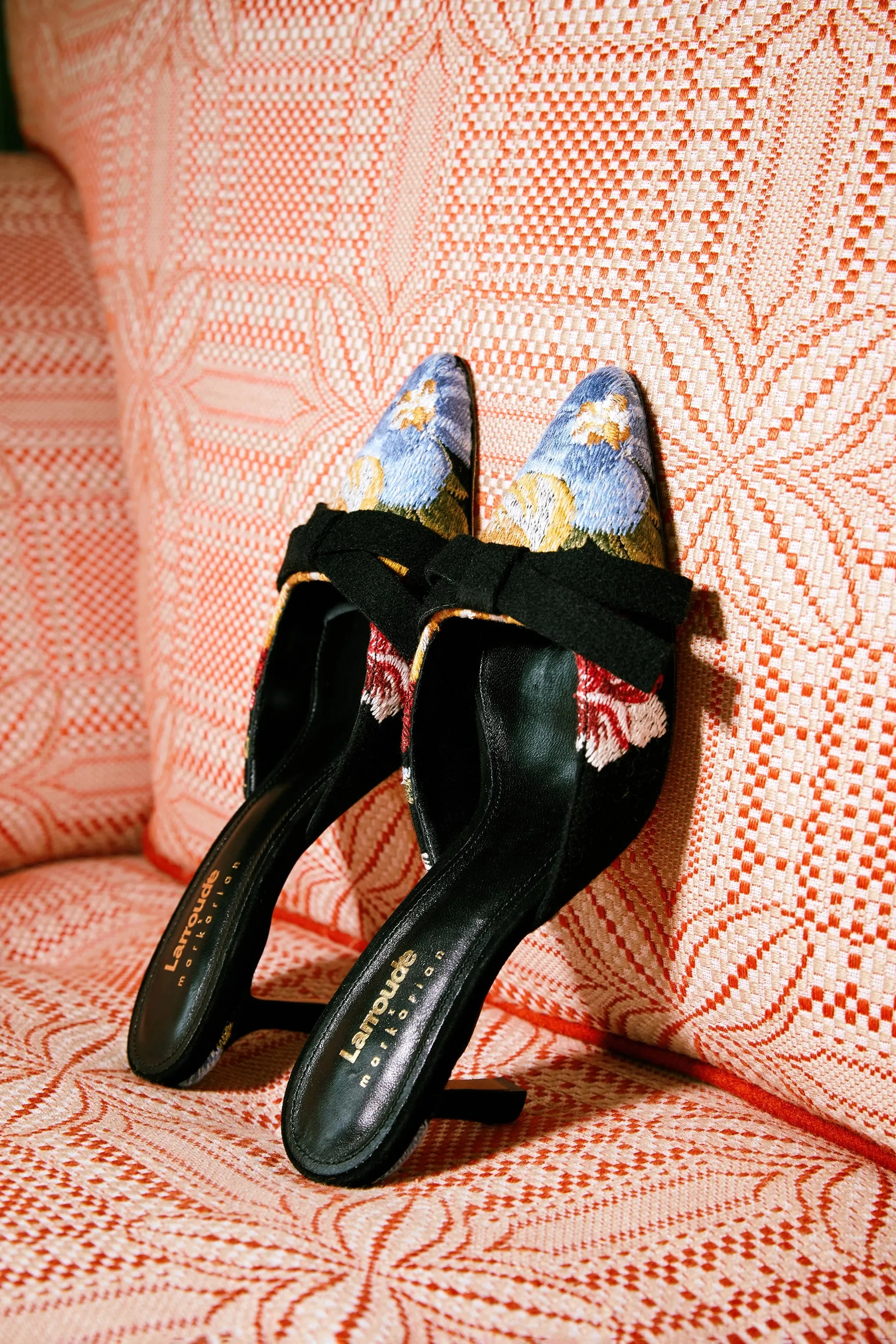 Larroud x Markarian Mule In Black Wool and Floral Embroidery