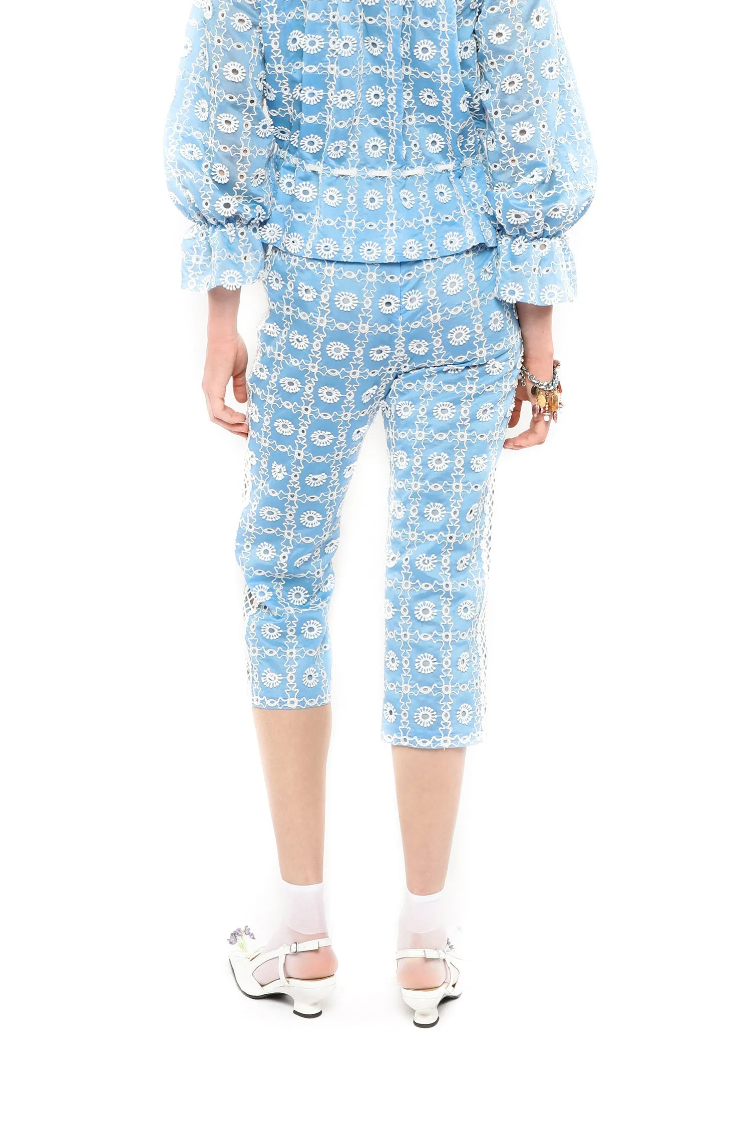 Lattice Lace Embroidery Capri Pants Annasui