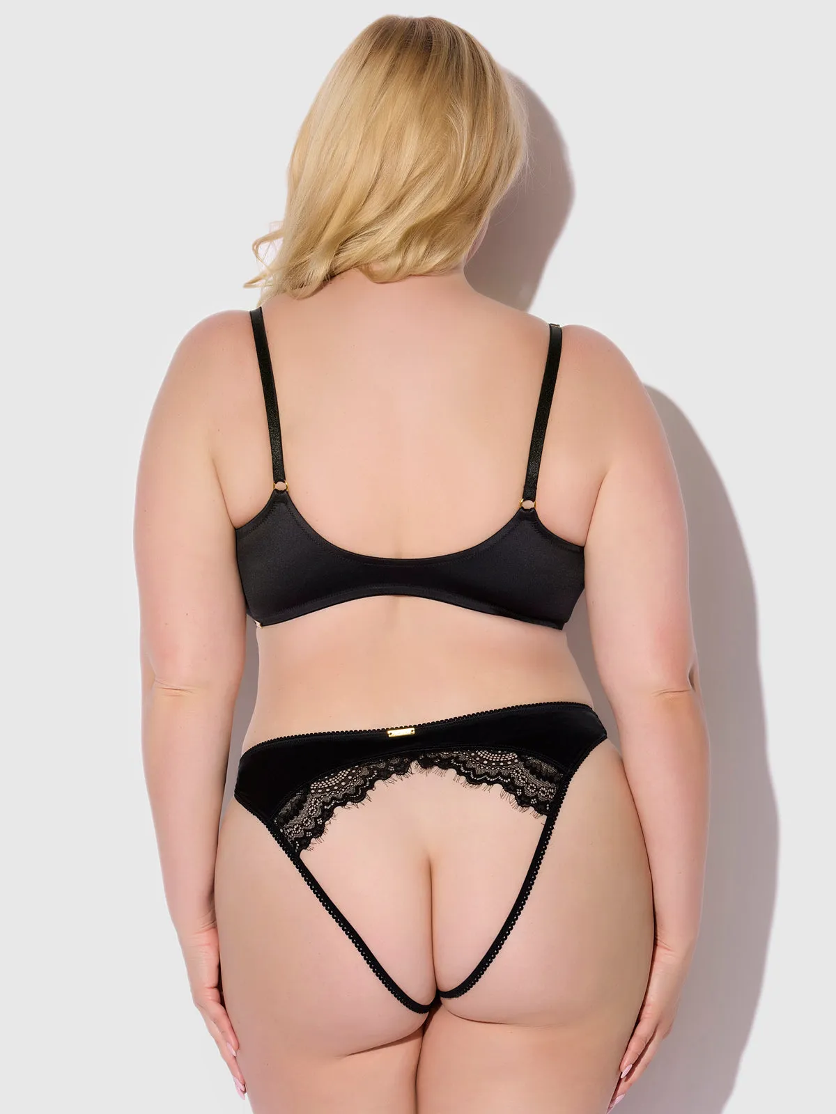 Lexi Front Closure Push Up T-Shirt Bra by Frederick's of Hollywood