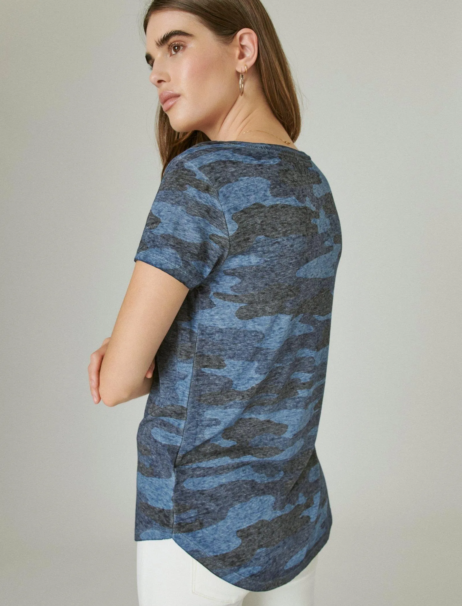 Lucky Brand Womens Vneck Camo Tee