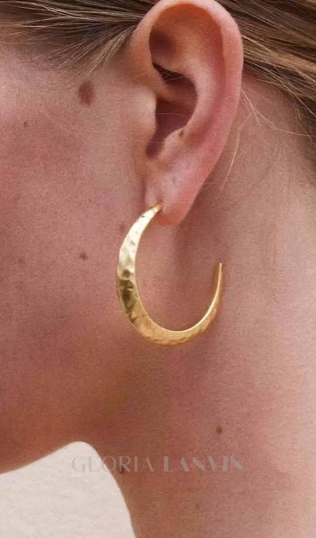 Needle Earrings in gold Gloria Lanvin