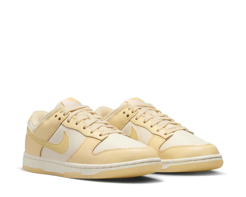 Nike Dunk Low W "Team Gold"