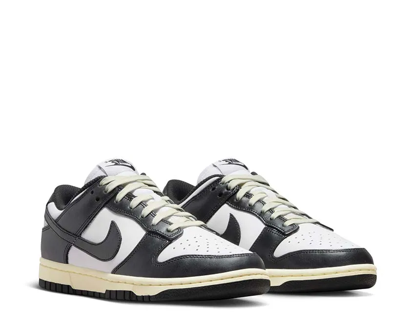 Nike Dunk Low W