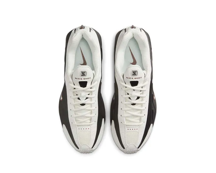 Nike Shox R4 W "Sail Black"