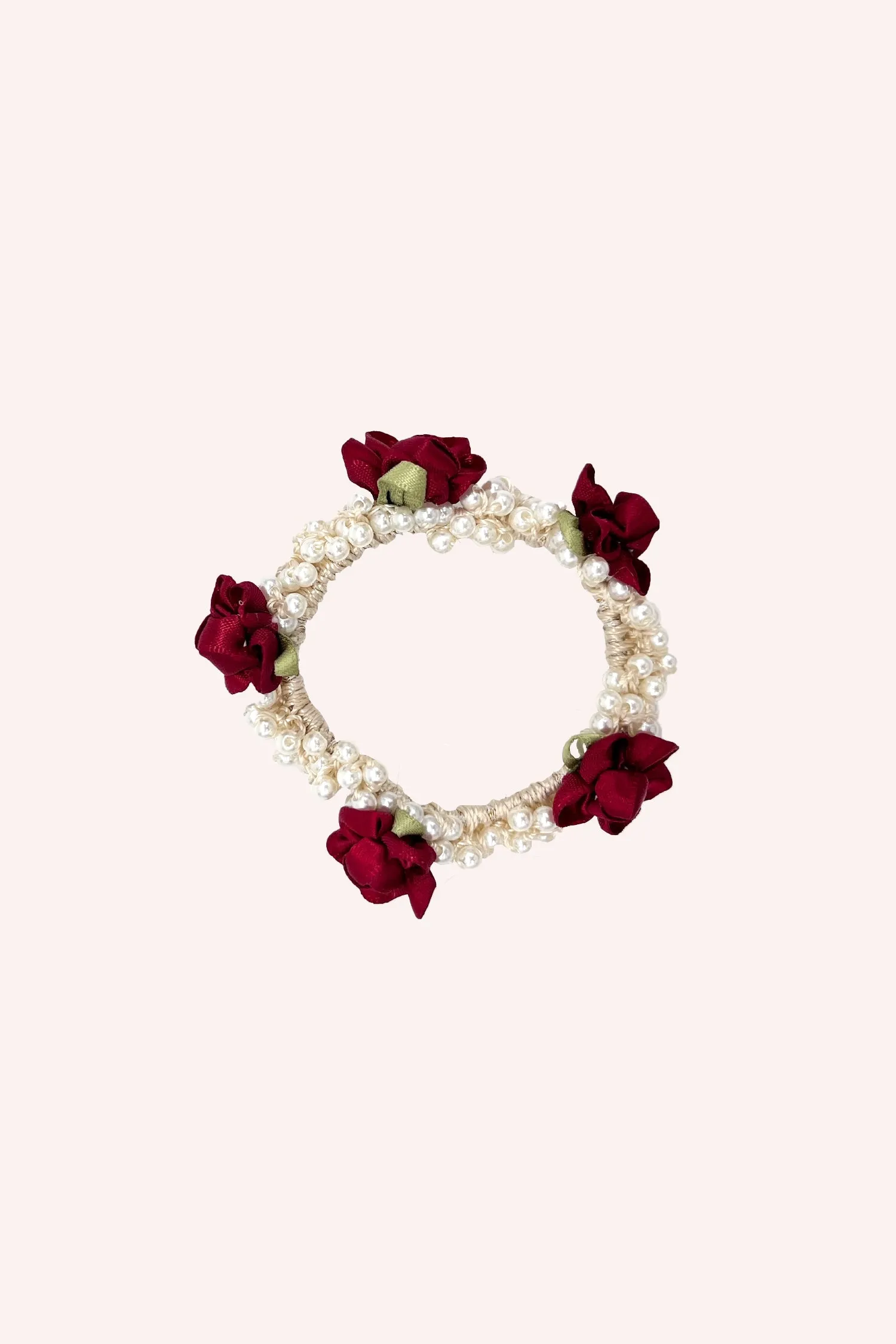 Roses and Pearls Scrunchie Annasui