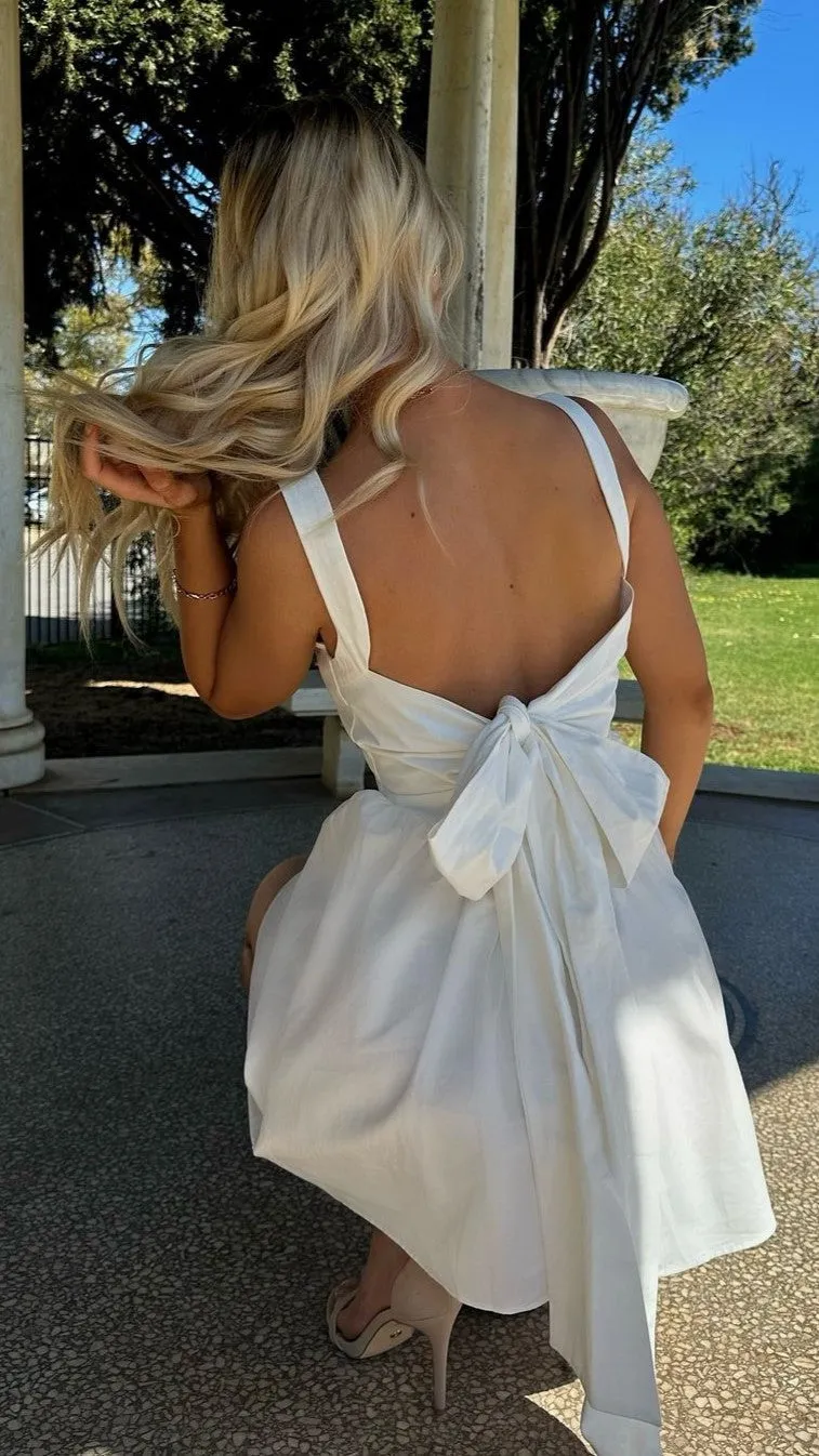 Sadzi Mini Dress - White Billy J