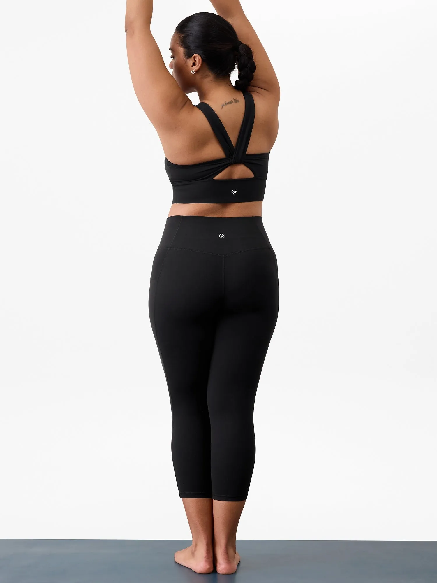 Salutation Stash High Rise Capri Ayhleta