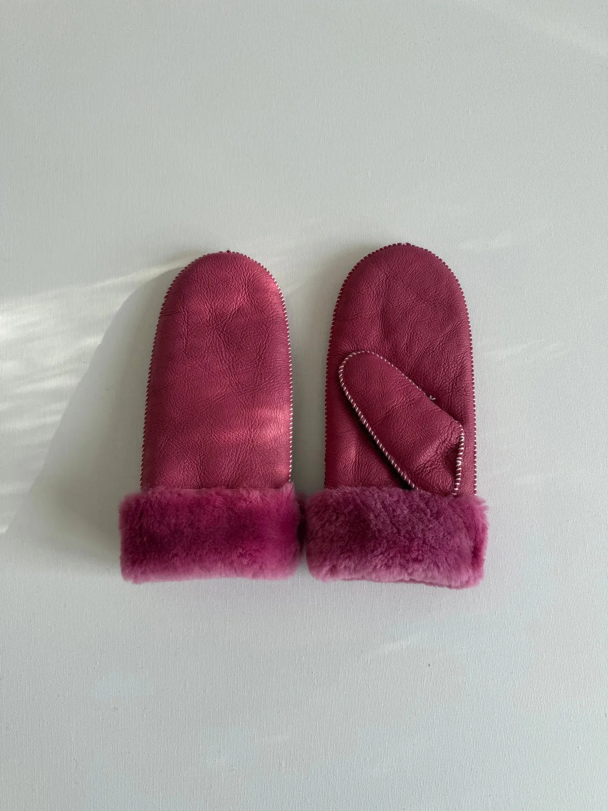 Shearling Mittens (Pink)
