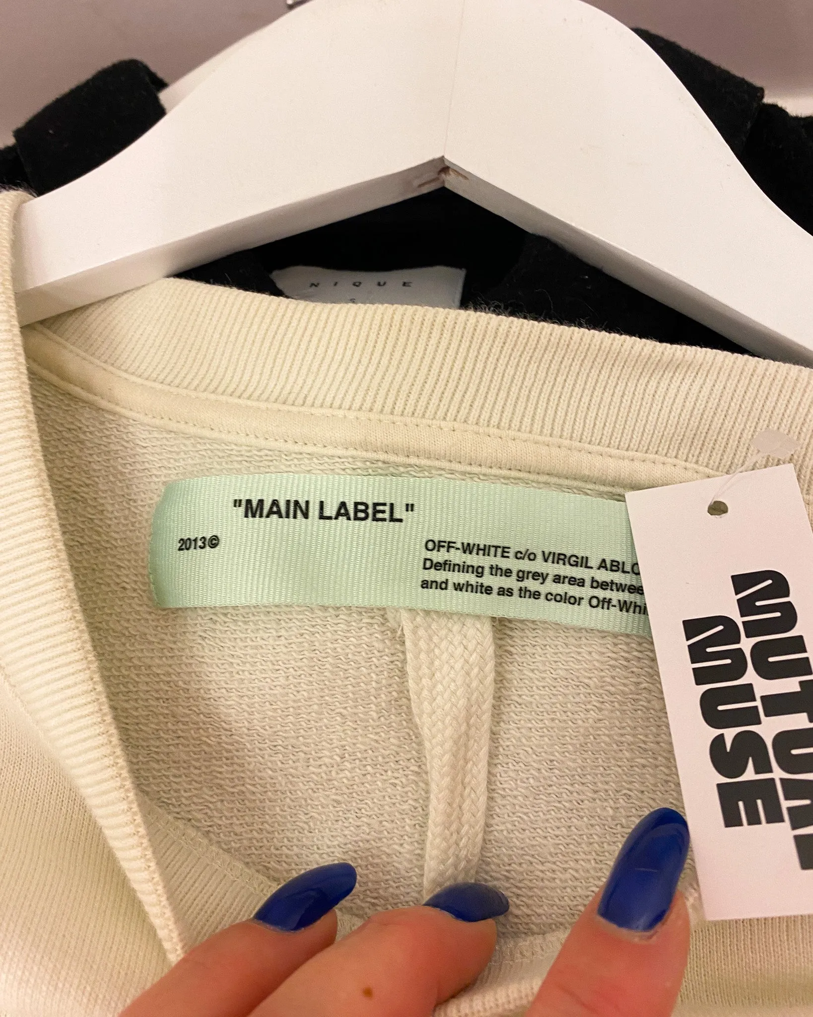 Size M | Off-White Dot Print Sweatshirt