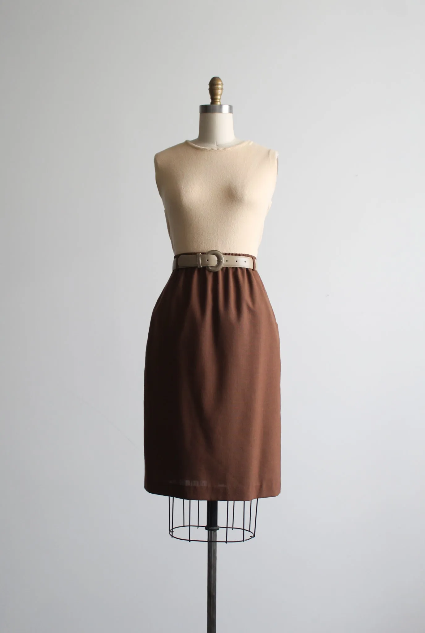 soft taupe leather belt 1919 Vintage