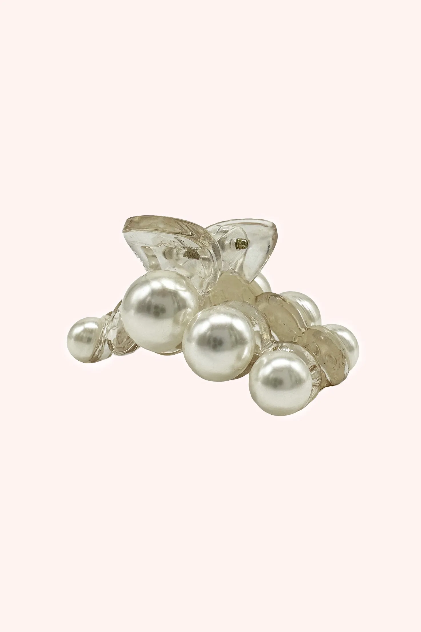 String of Pearls Mini Jaw Clip Ivory Annasui
