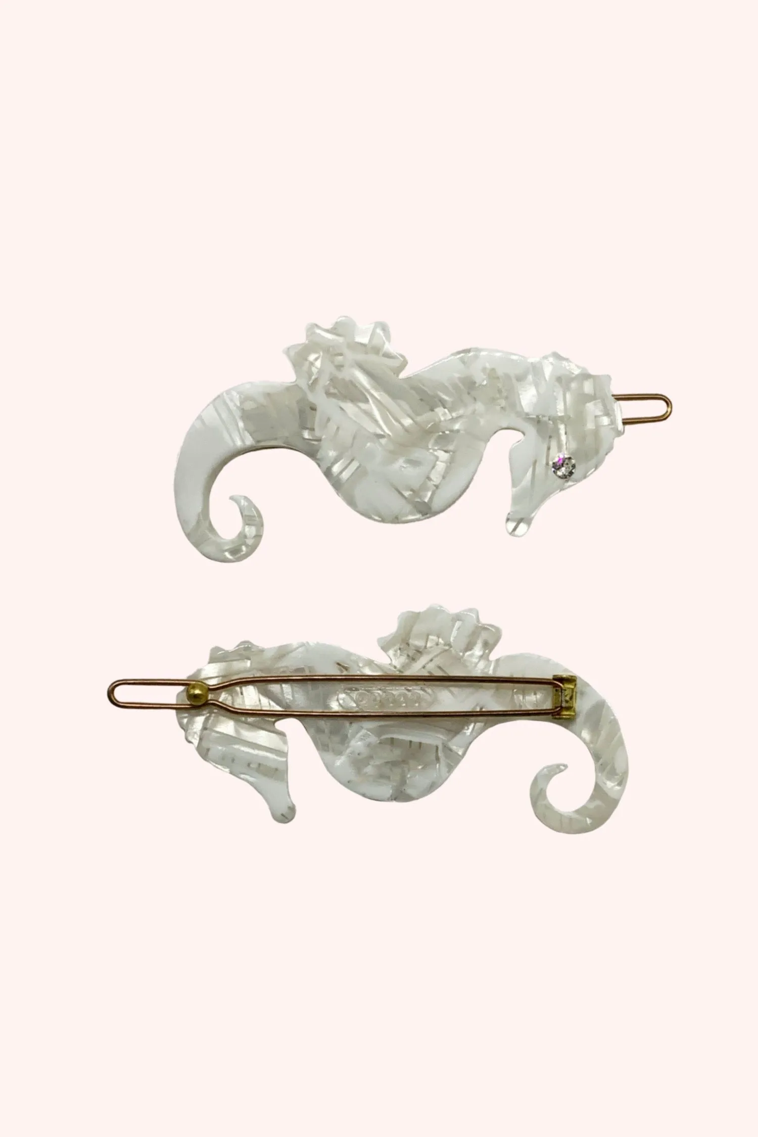 Sweet Seahorse Hair Pin Pearly White Annasui