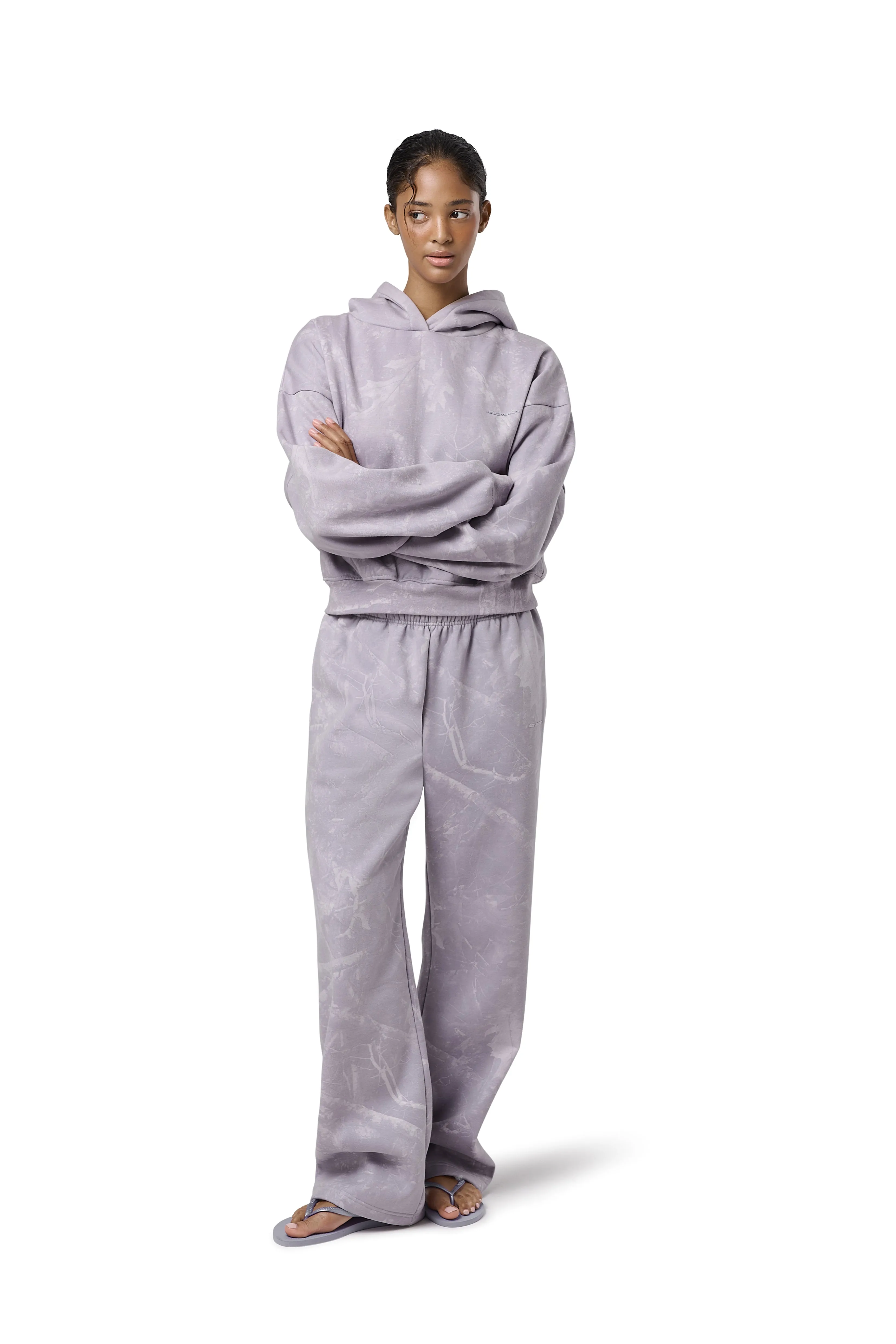 Twiggy Straight Leg Sweatpants in Lilac