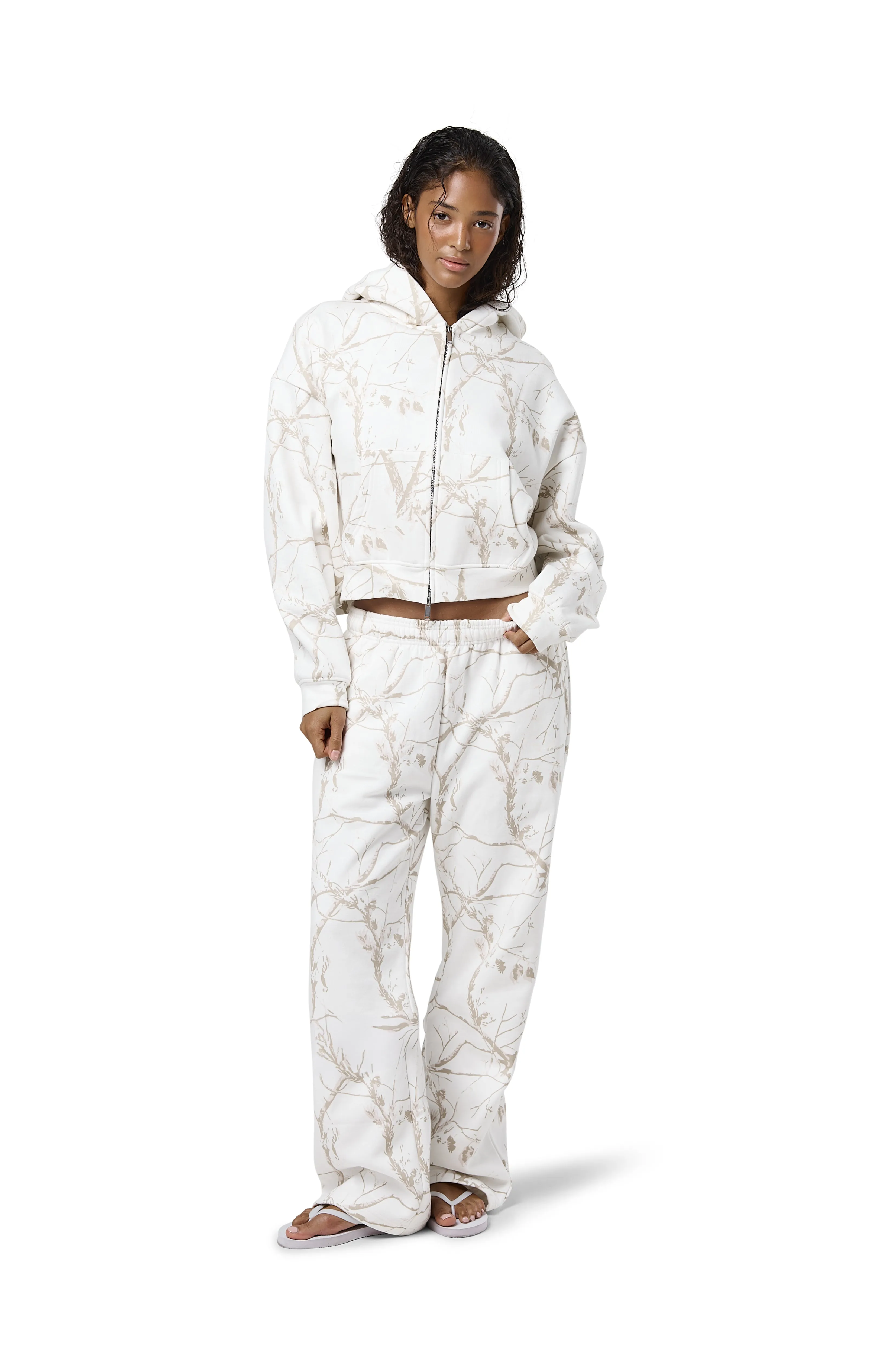 Twiggy Straight Leg Sweatpants in Milk