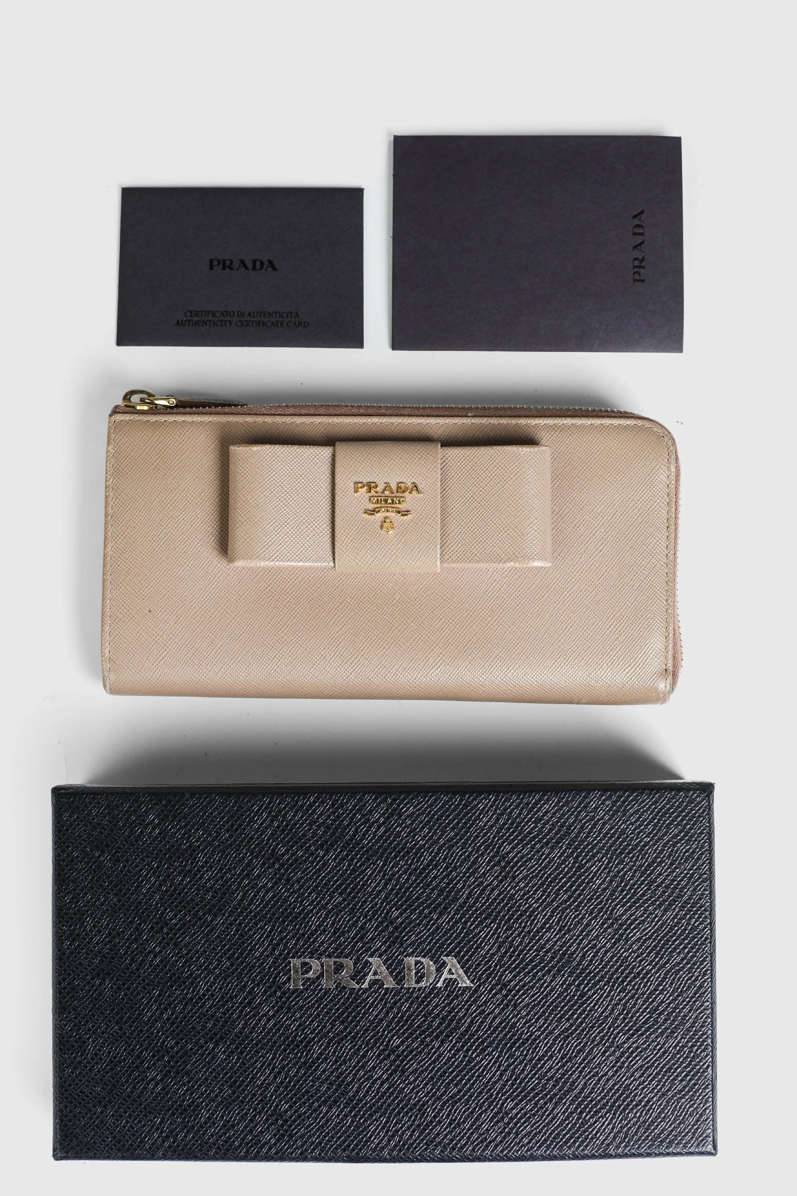 Vintage Prada Wallet Frankie