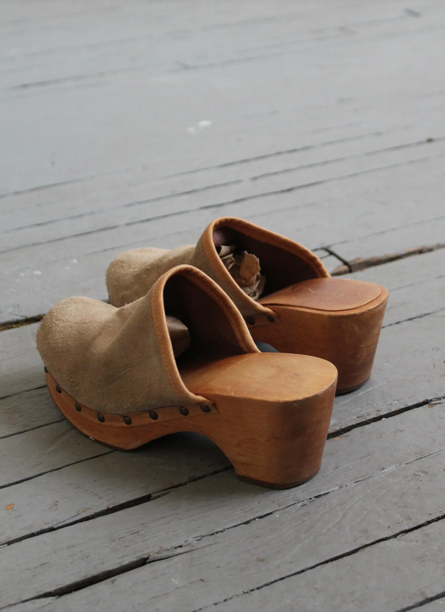 vintage suede clogs 1919 Vintage