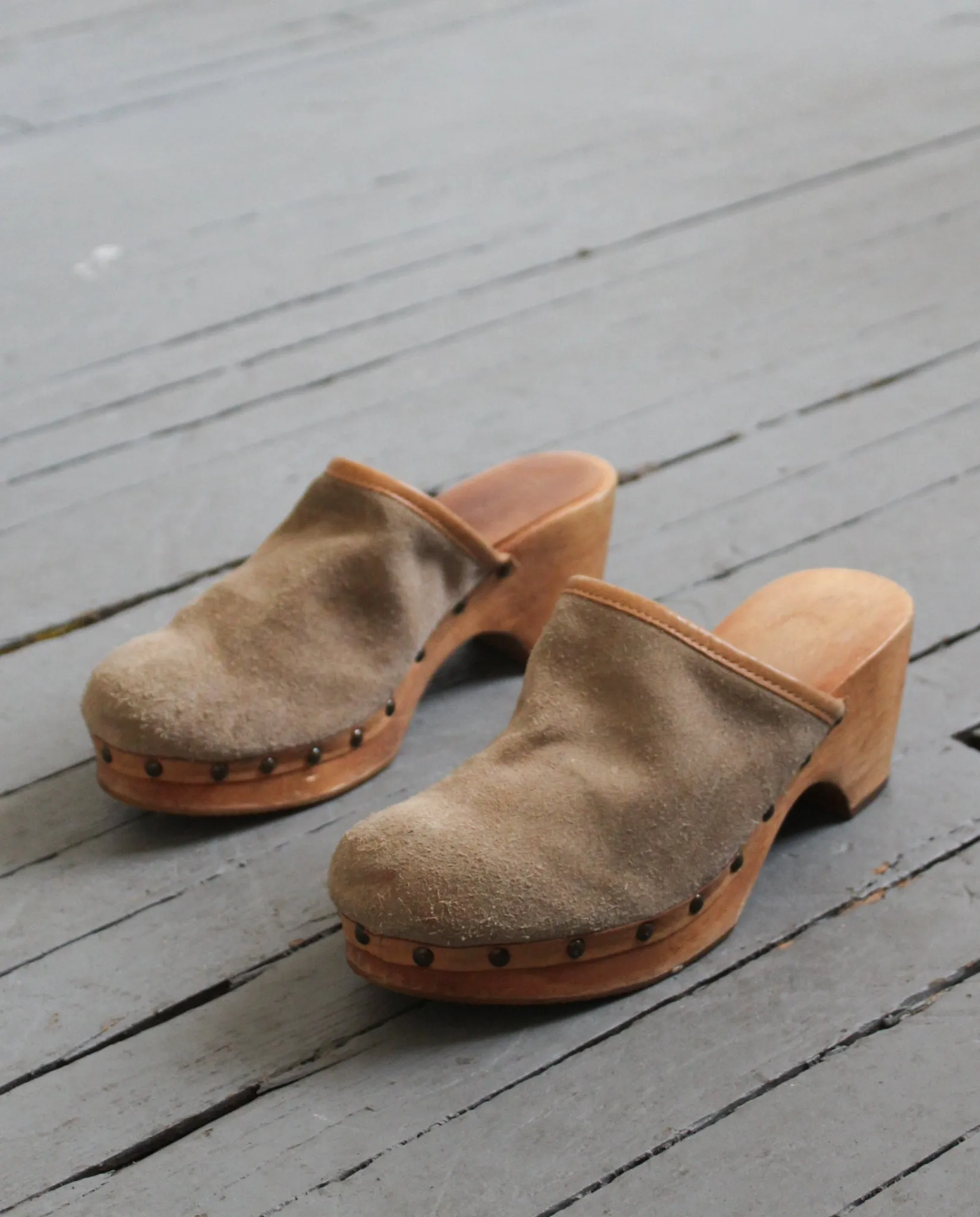 vintage suede clogs 1919 Vintage
