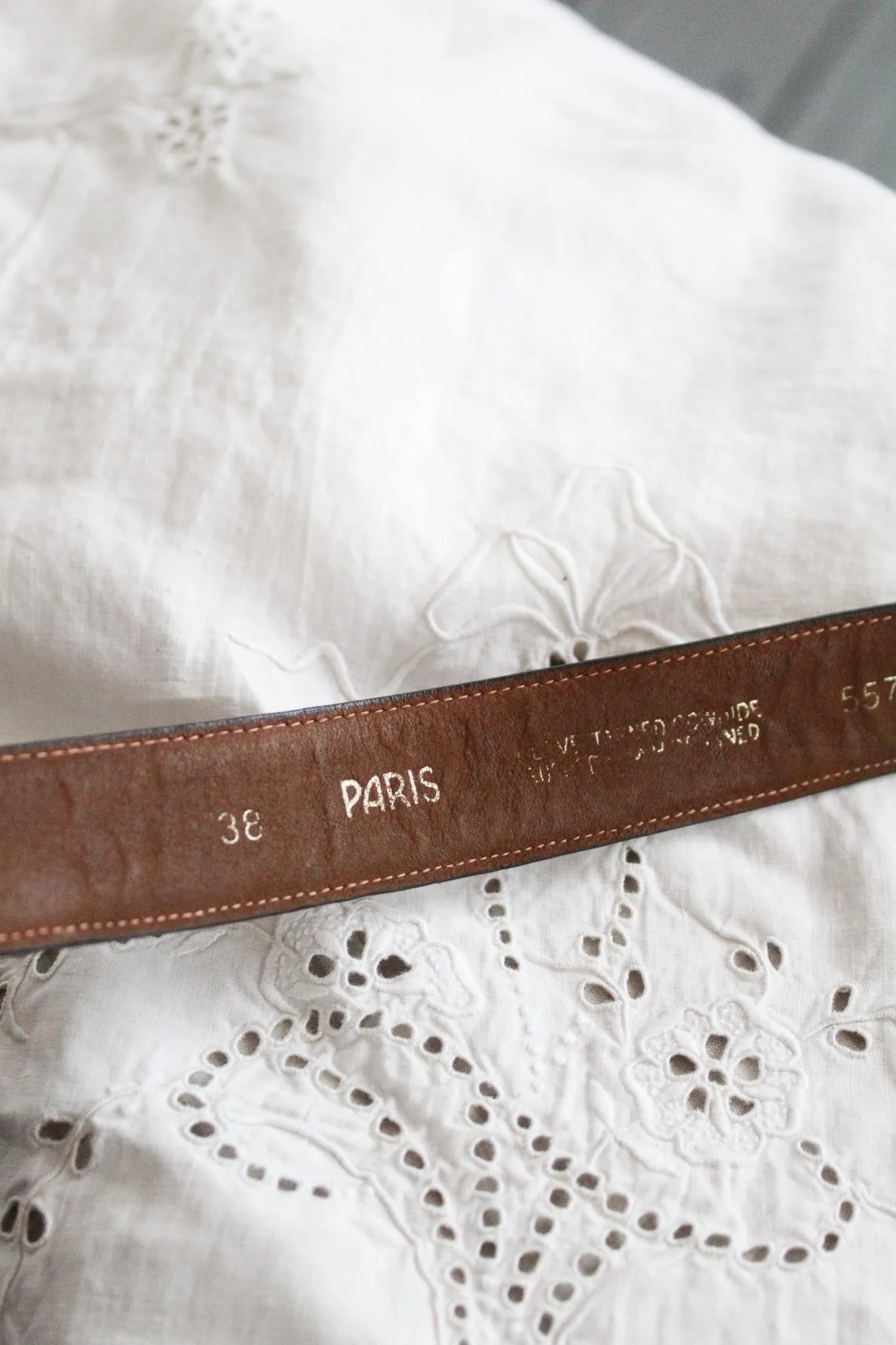 whiskey brown leather belt 1919 Vintage