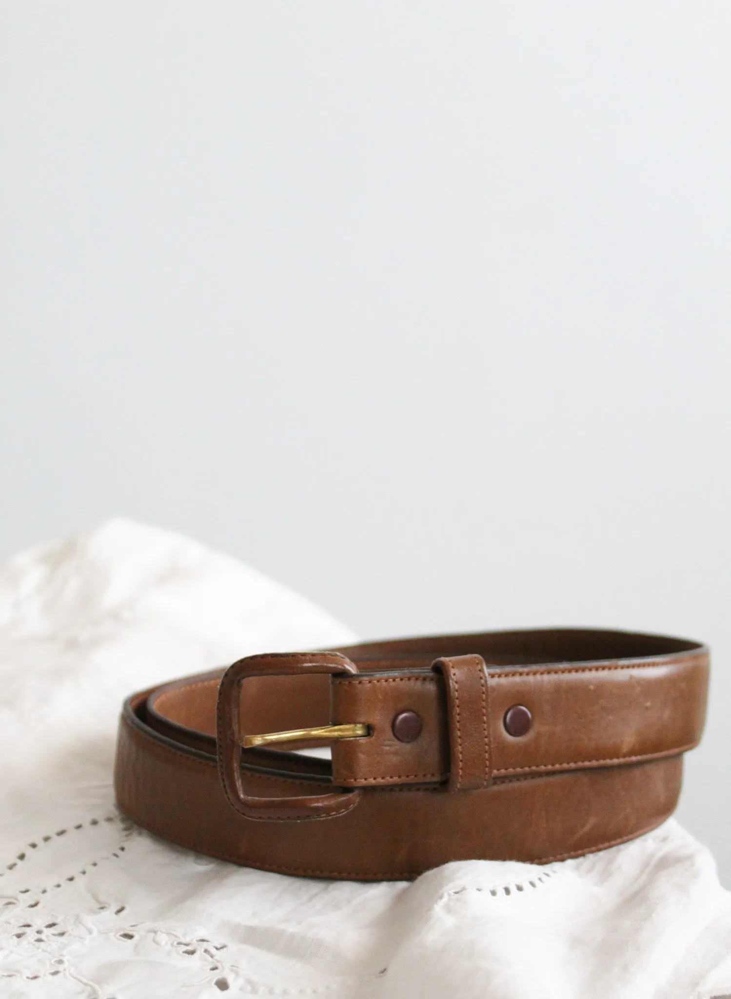 whiskey brown leather belt 1919 Vintage