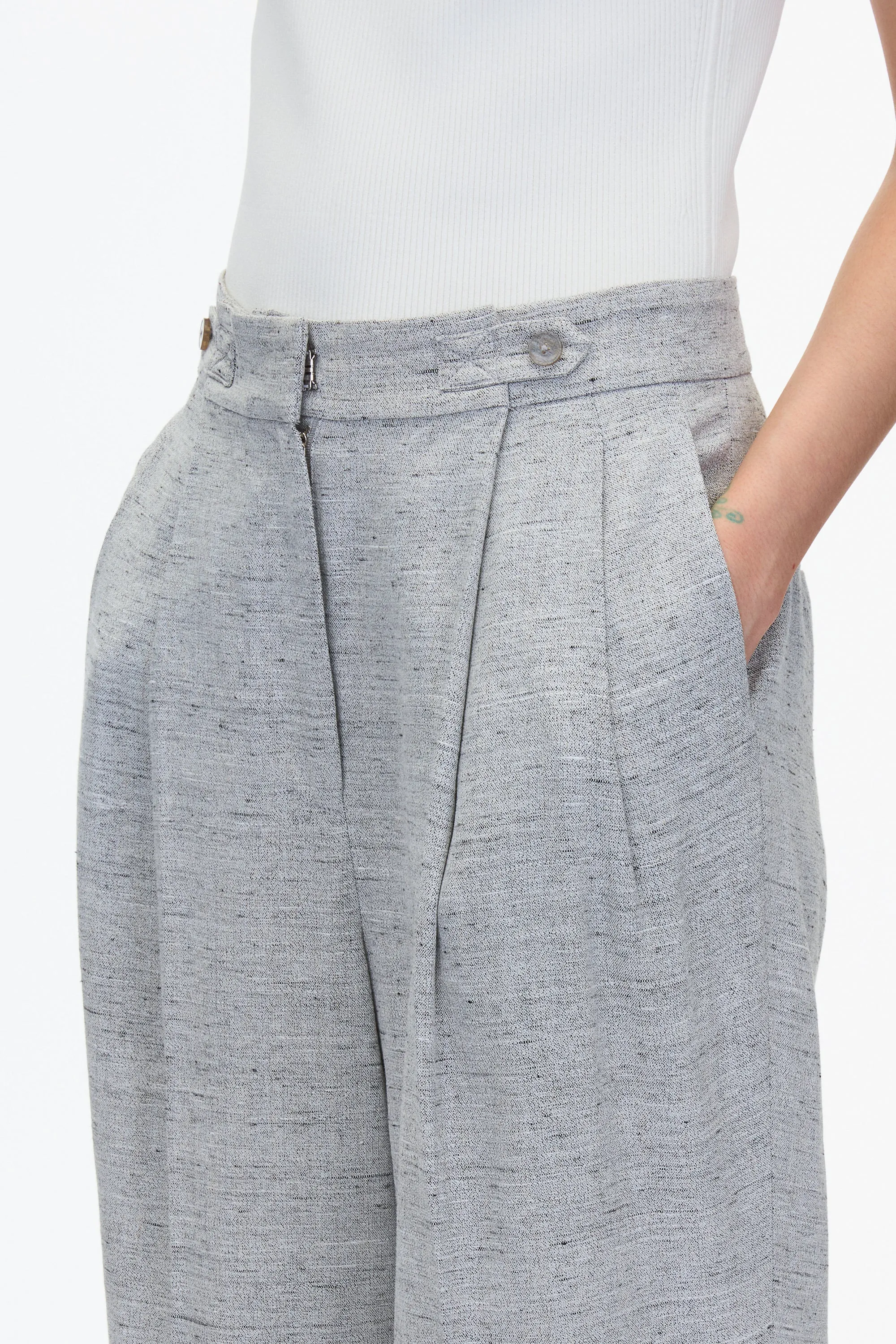 Wide Leg Pleated Trouser
